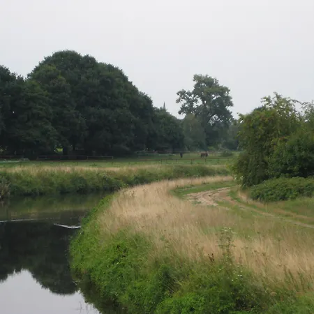 Groote Engel Hotel 2*