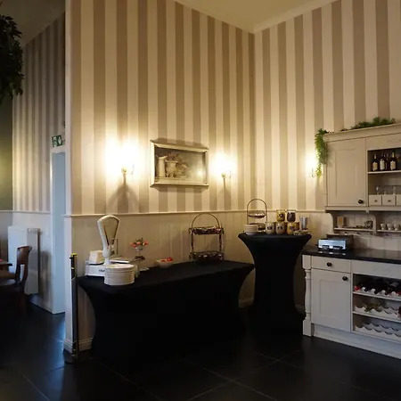 Otel Groote Engel 2*