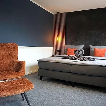 Groote Engel Hotel 2*